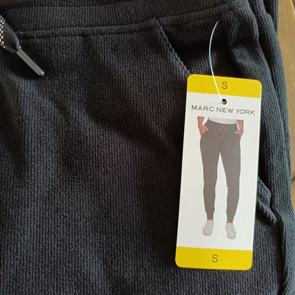 Andrew Marc New York Women's Brushed Ribbed Midweight Jogger Small - Picture 4 of 7